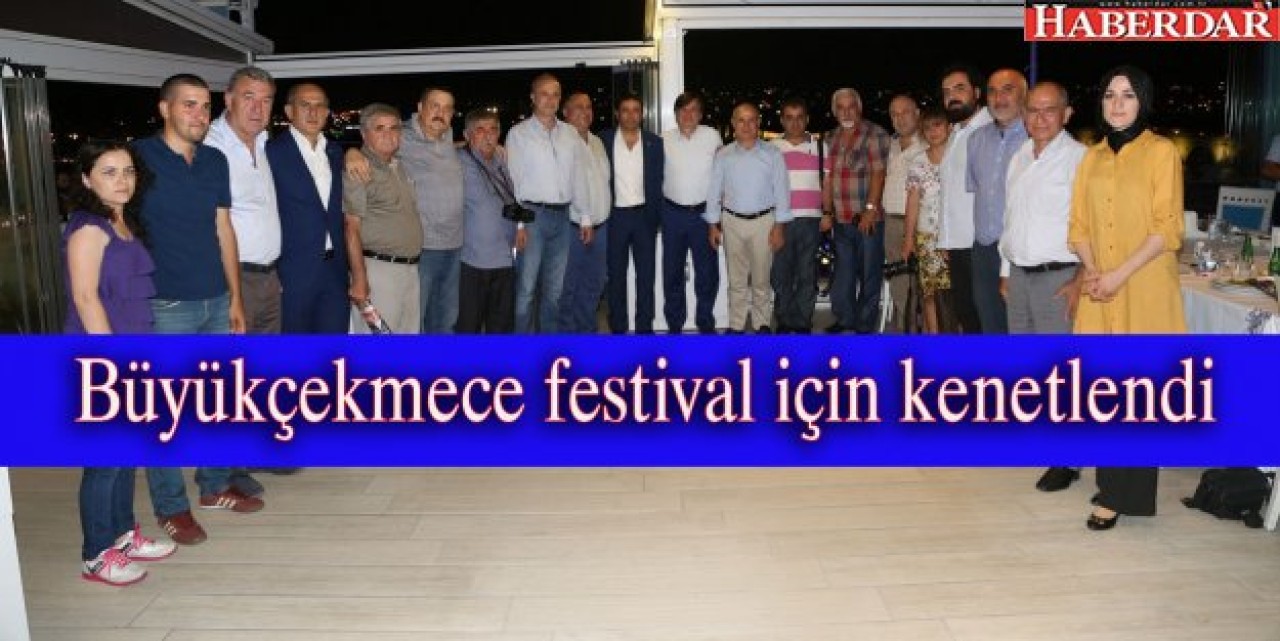 Siyasi partilerden festivale destek