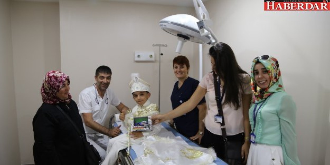 200 Büyükçekmeceli çocuk erkekliğe ilk adımı attı