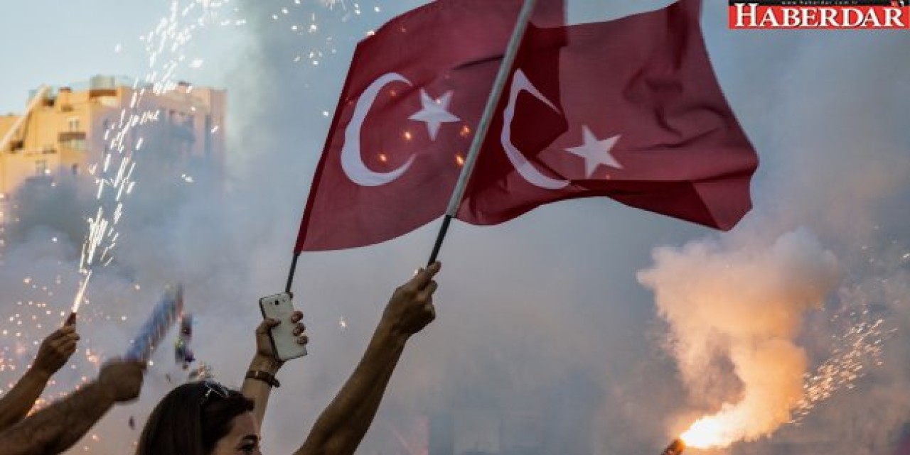 Kortej fotoğraflarında coşku kazandı