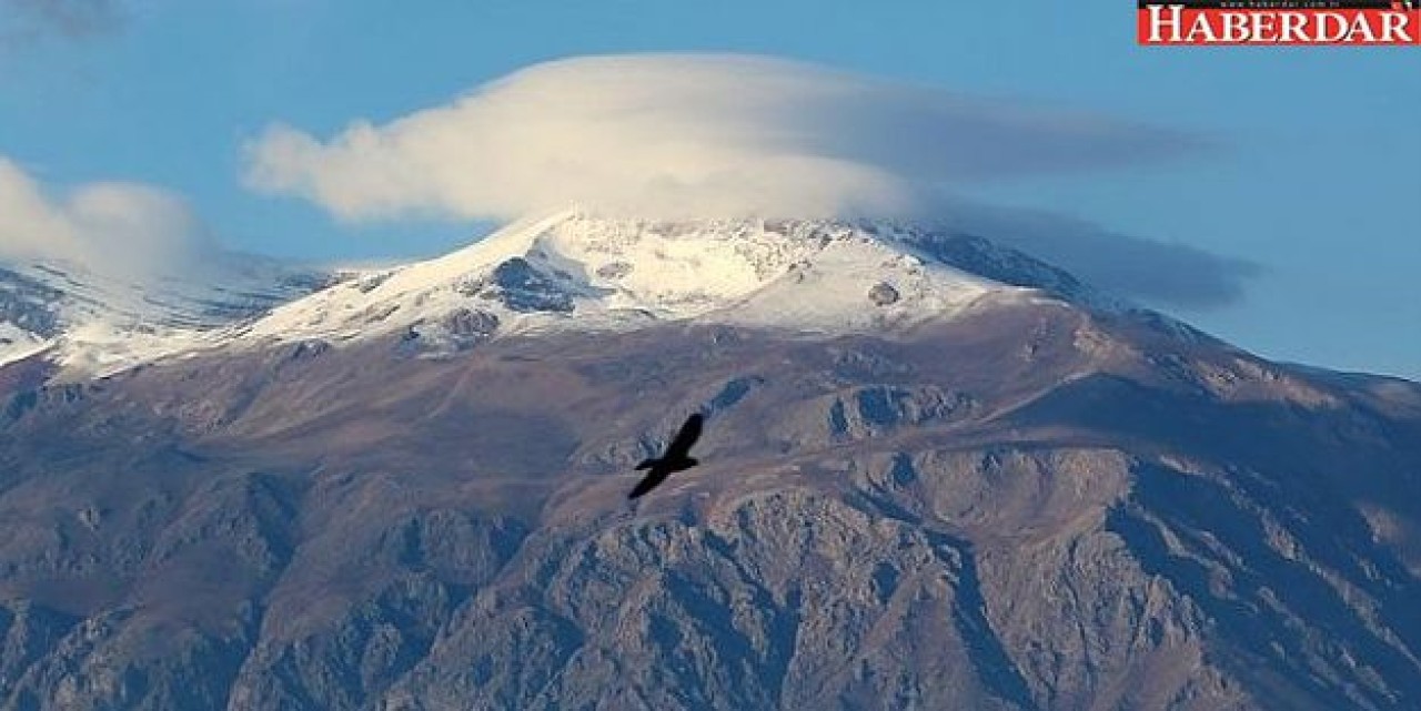 Munzur Dağlarına Yılın İlk Karı Düştü