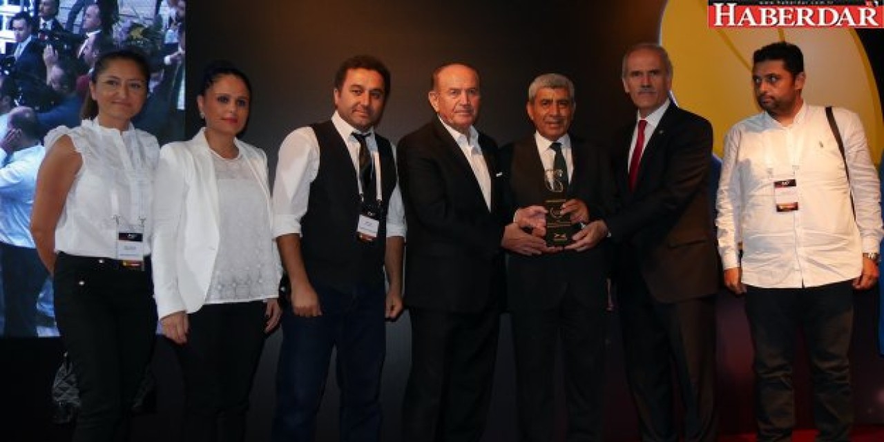 Büyükçekmecenin Büyükleri ödülle taçlandı