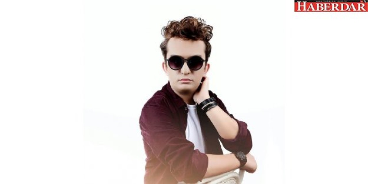 Aslan Sayım ile bir araya geldik ve ünlüler hakkıda bilinmeyenleri bizlere anlattı.