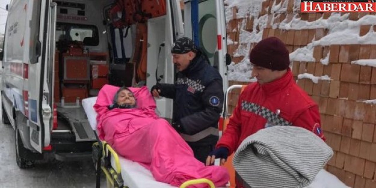 &quot;SAĞLIK&quot; Karda Yollardaydı