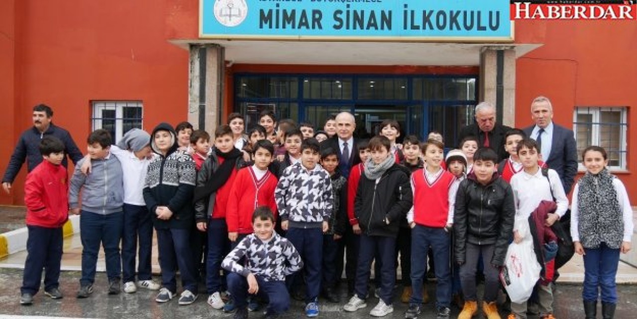 Akgün’den eğitime tam destek