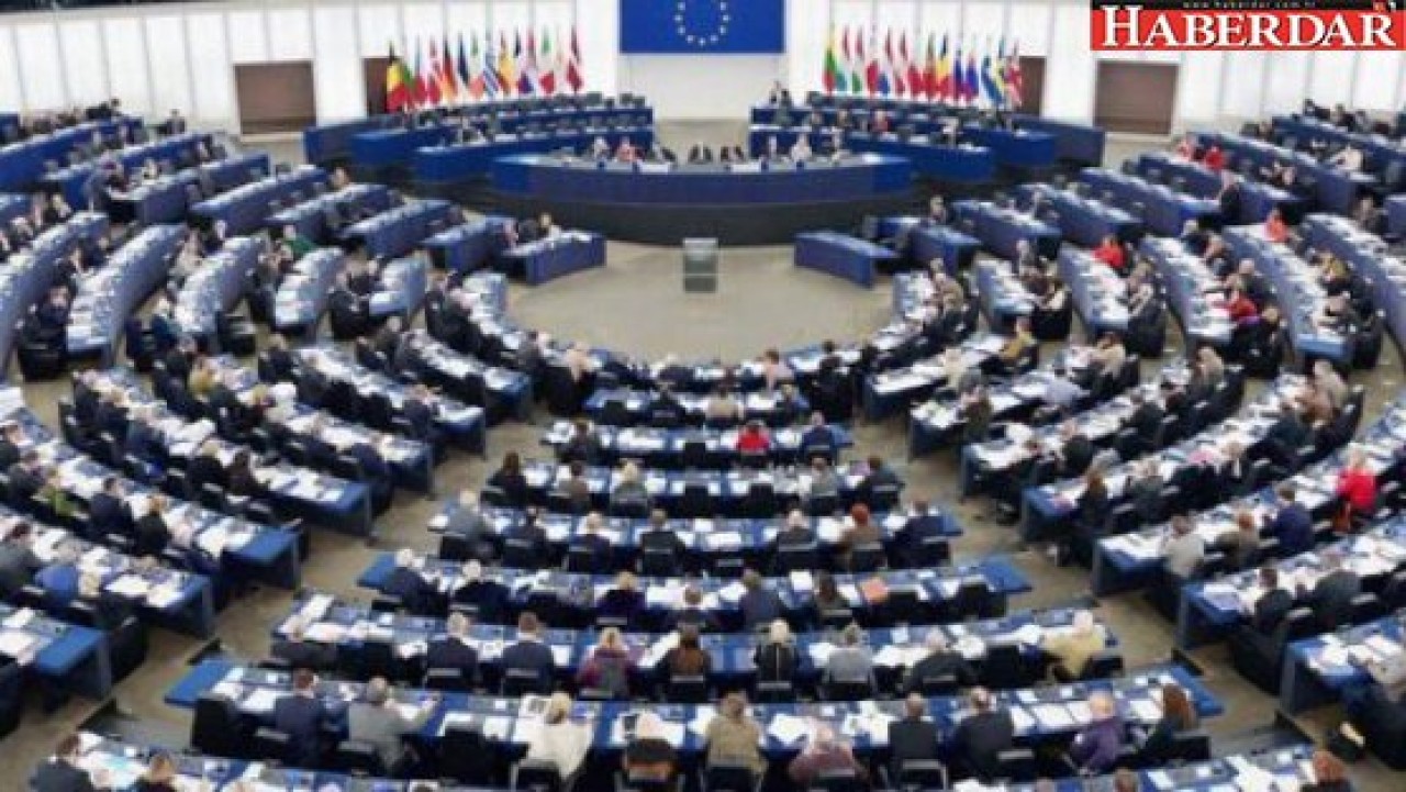 Ankaraya çifte çağrı: Gazetecileri serbest bırak