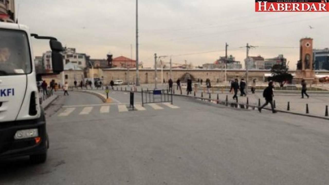Taksime çıkan yollar kapatıldı