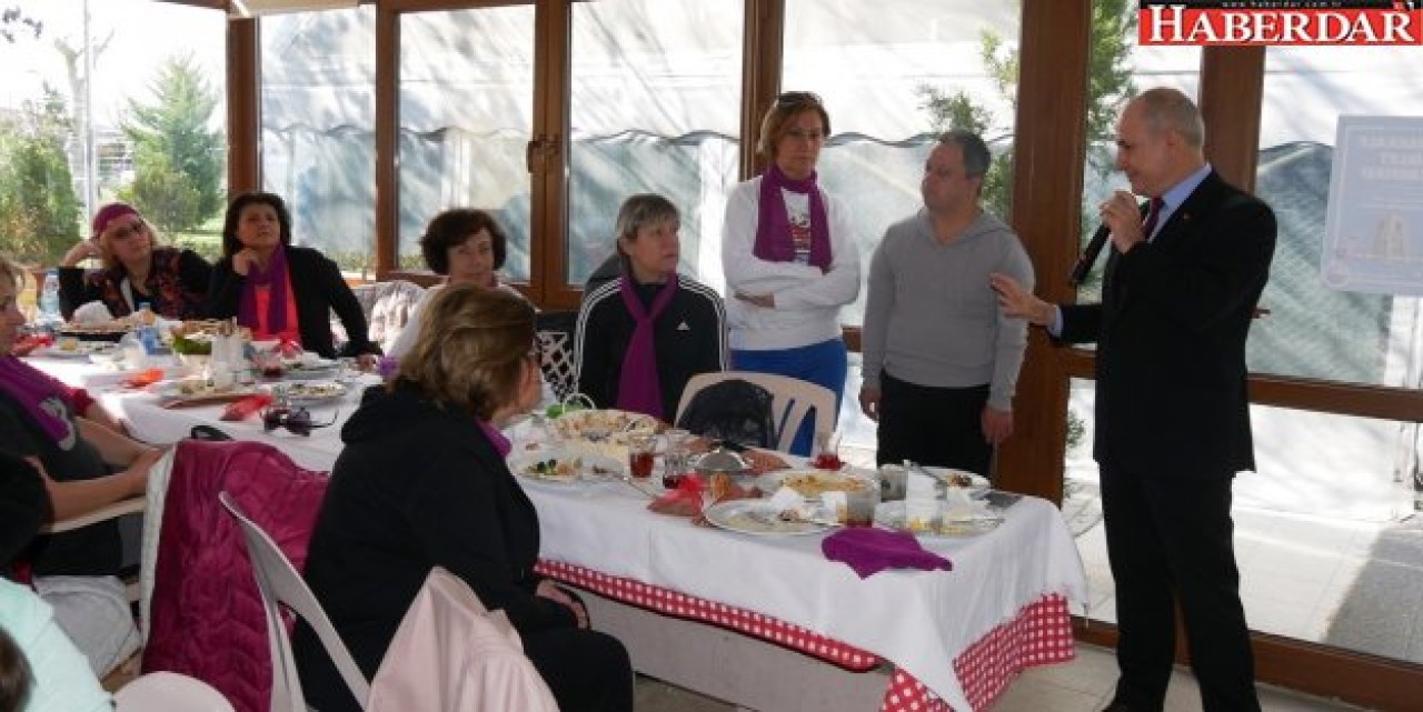 Akgün: Siz kadınlarımıza çok şey borçluyuz