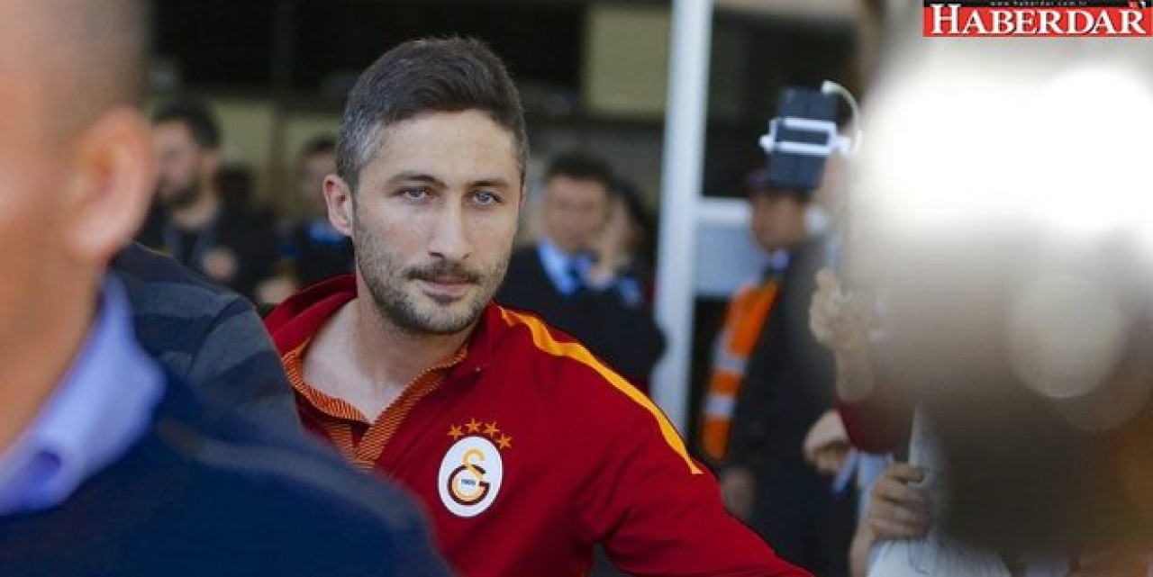 Galatasarayda son dakika! Kadro dışı kaldı, tesisleri terk etti...