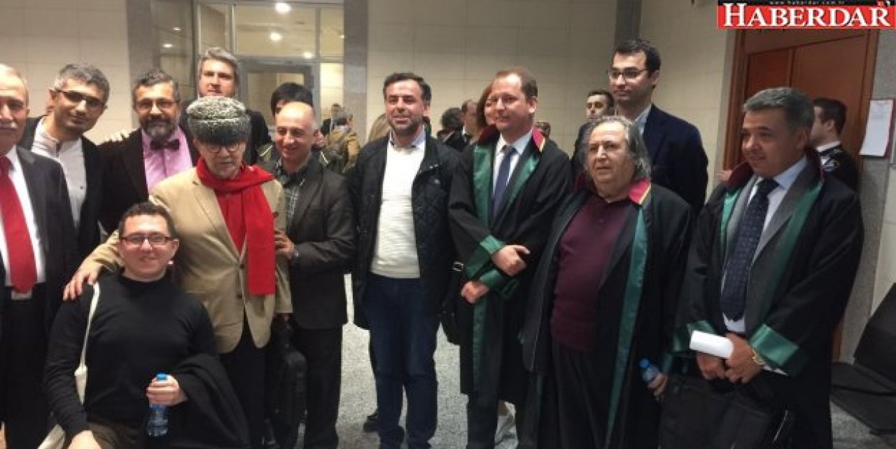 Oda TVde karar sonrası beraat pozu