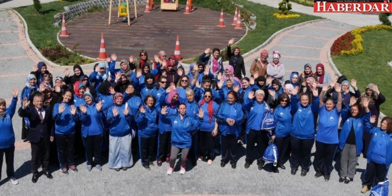 Spor yapan kadınlara eşofman hediyesi