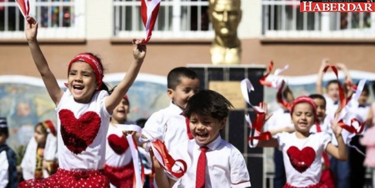 24 Nisan Pazartesi günü (bugün) okullar tatil edilecek mi?