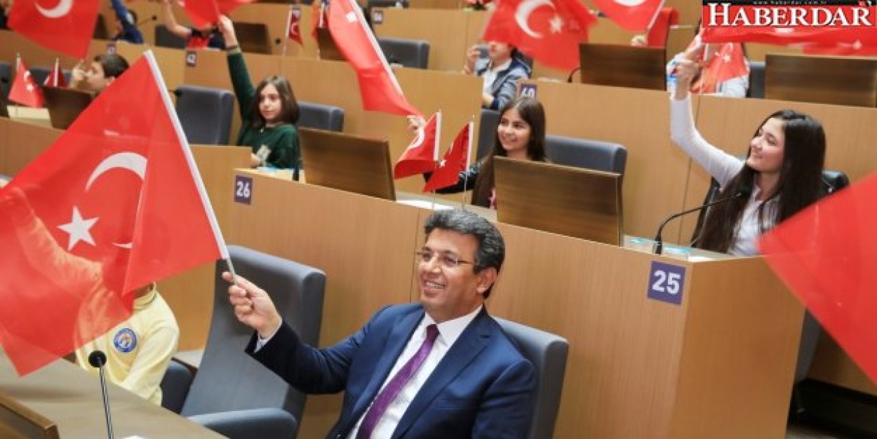 ÇOCUK MECLİSİ’NDE 23 NİSAN ÖZEL OTURUMU