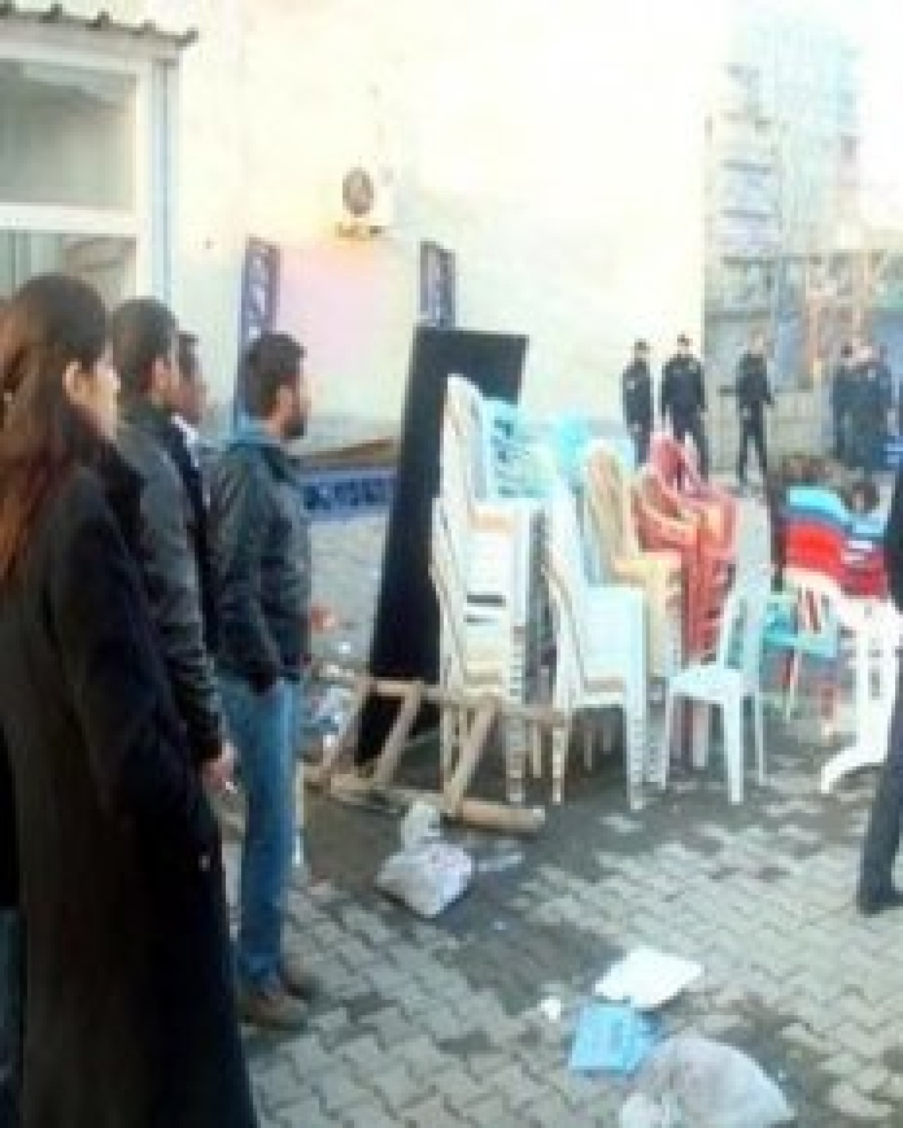 BDP'nin çadırına polis baskını