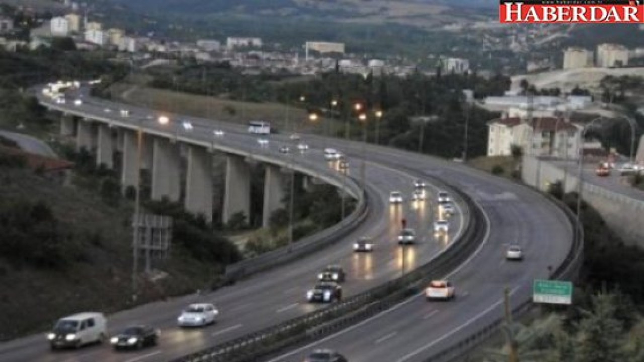 TEM İstanbul yönü 20 gün trafiğe kapalı