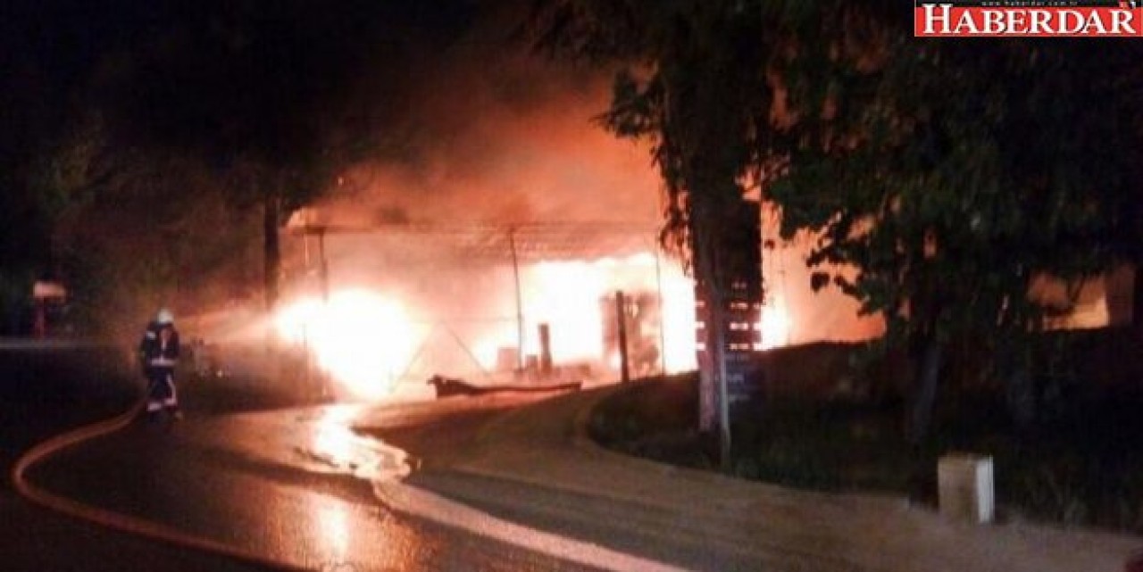 Esenyurtta Boya Fabrikasında Yangın