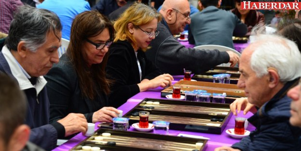 ZARLAR DOSTLUK İÇİN ATILDI