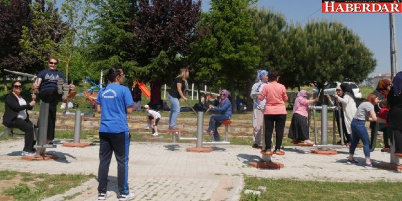 Muratçeşmeli kadınlar spor yaparak form tutuyor