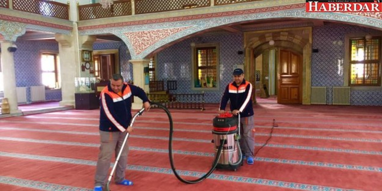 CAMİLERDE  RAMAZAN TEMİZLİĞİ