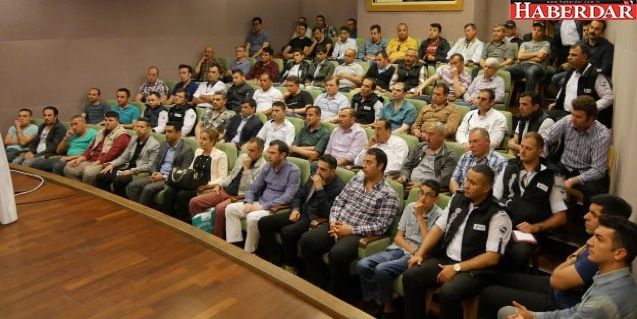 Belediye şoförlerine nezaket eğitimi verildi