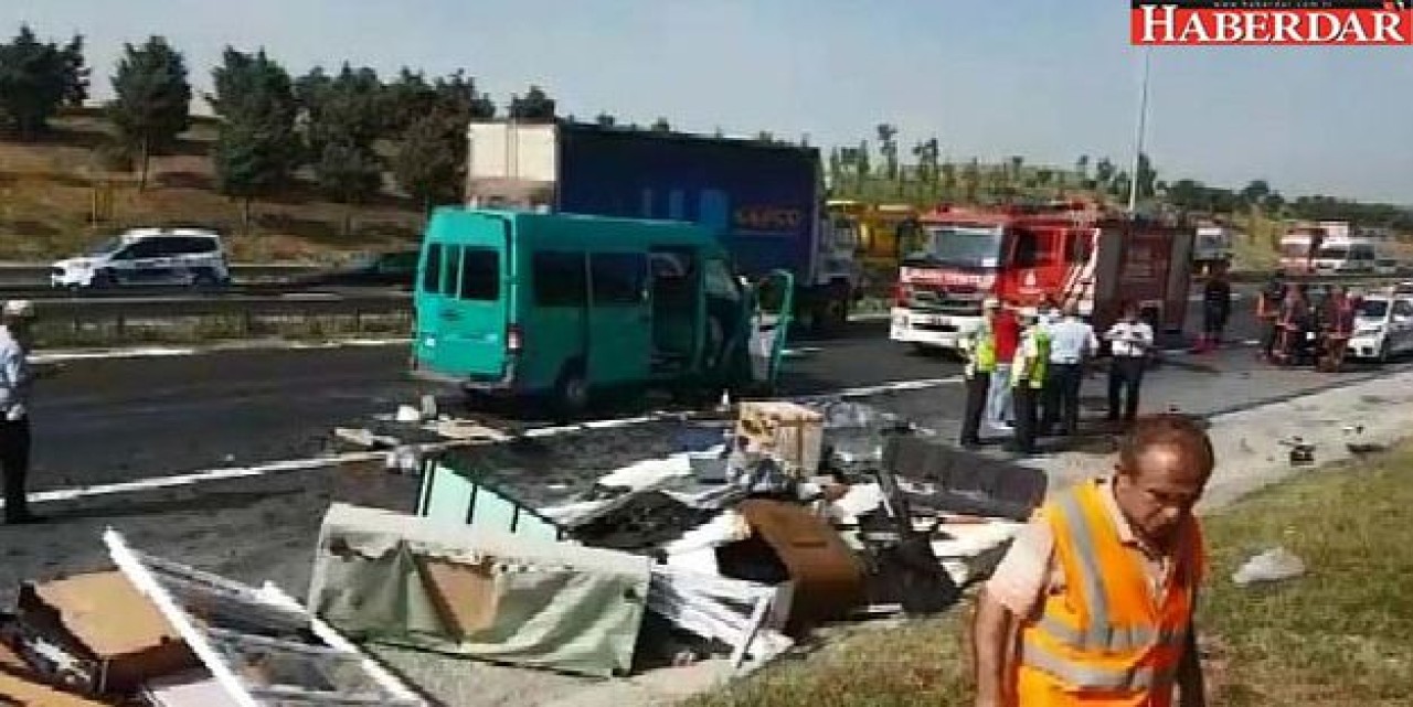 TEM Otoyolunda feci kaza!