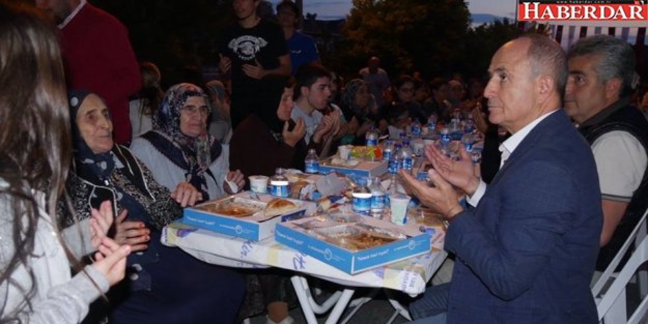 Büyükçekmece Ailesi, Ramazan’ın bereketini birlikte paylaşıyor