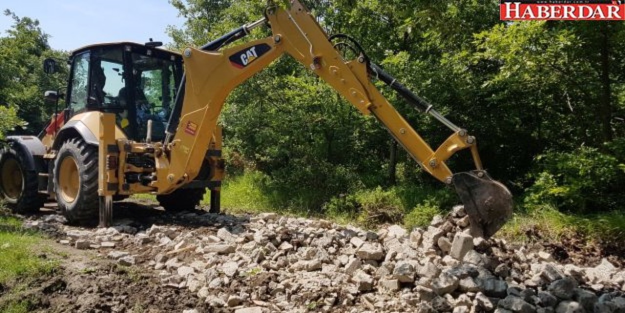 Çiftçi istiyor, Çatalca Belediyesi yollarını açıyor
