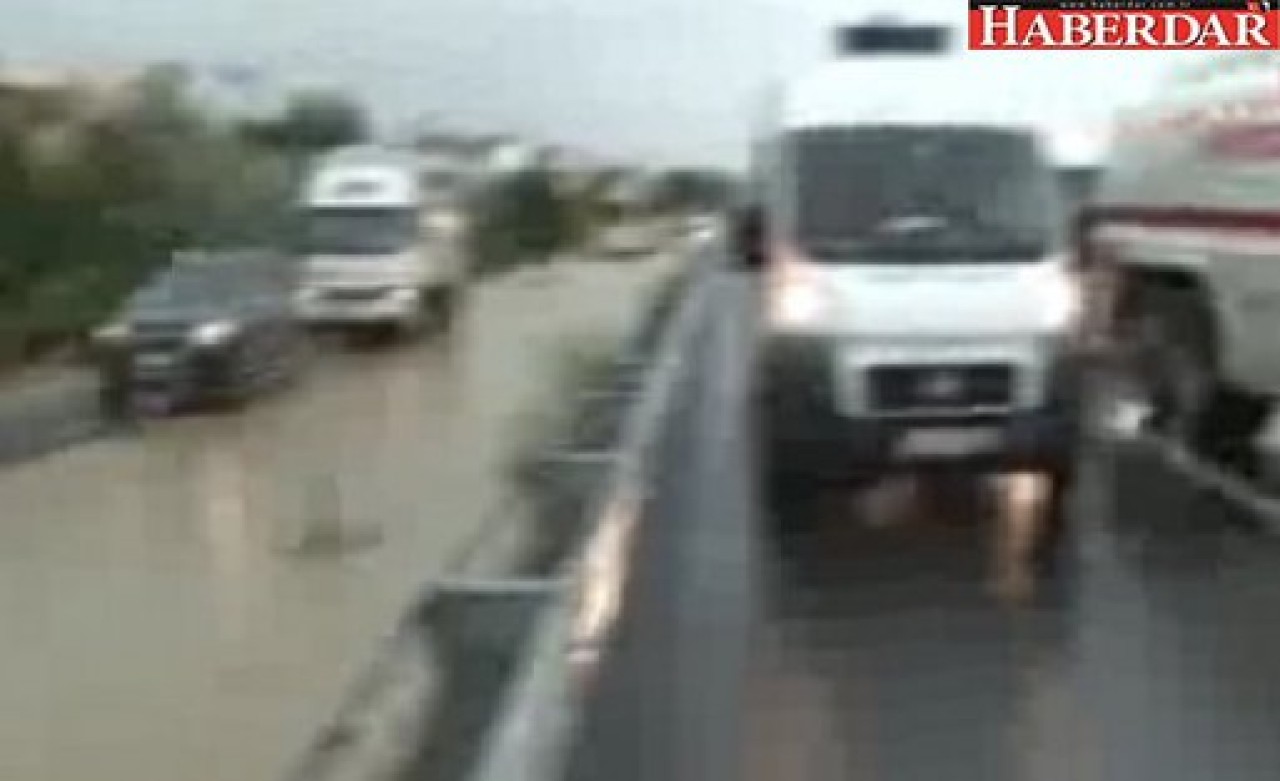 Silivride yollar su altında, ulaşım durdu!