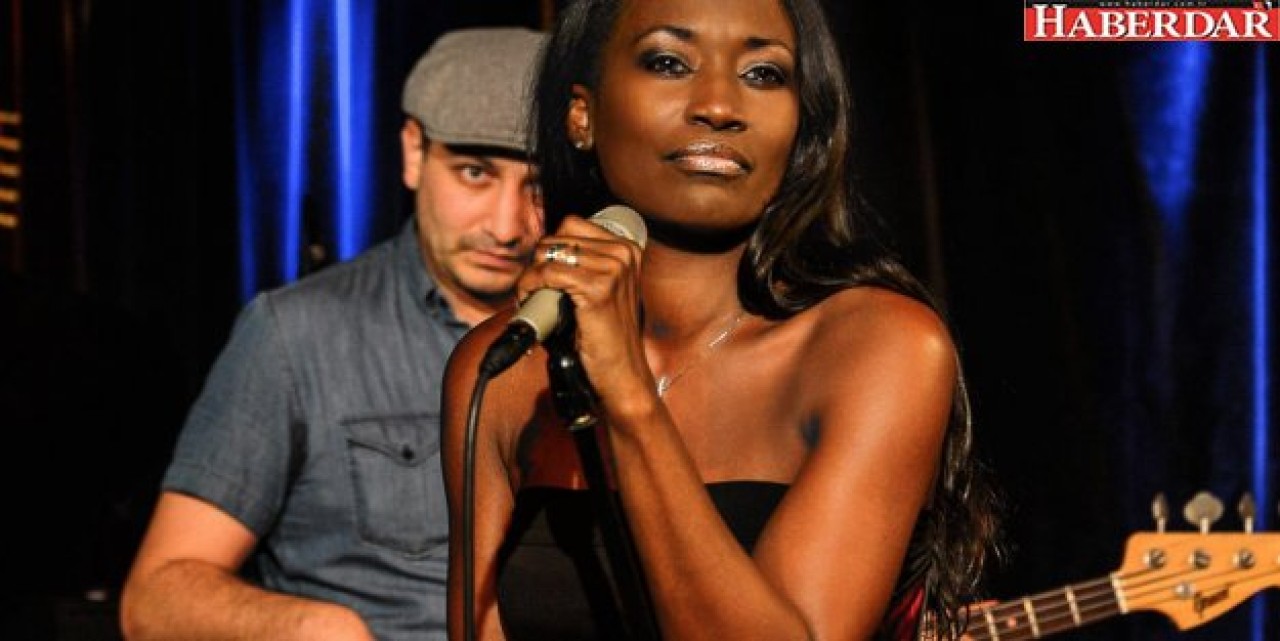 Sevgi birbirimize, barış hepimize huzur versin!