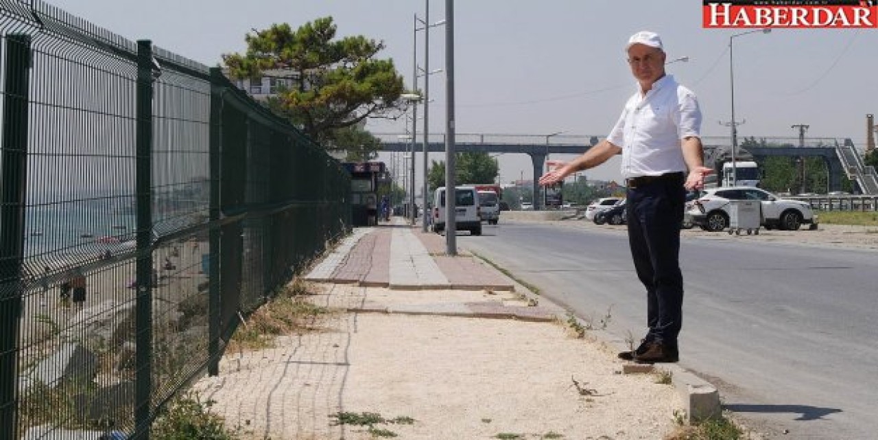 Büyükçekmecede kaldırım parke taşları çalındı