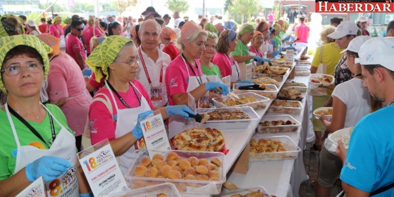 64 ülkenin sanat elçisine Türk mutfak kültürü tanıtıldı