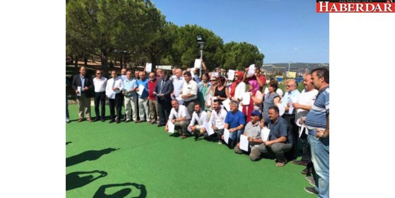 Çanakkalede 216 kişi Akşenerin partisine geçmek için MHPden istifa etti