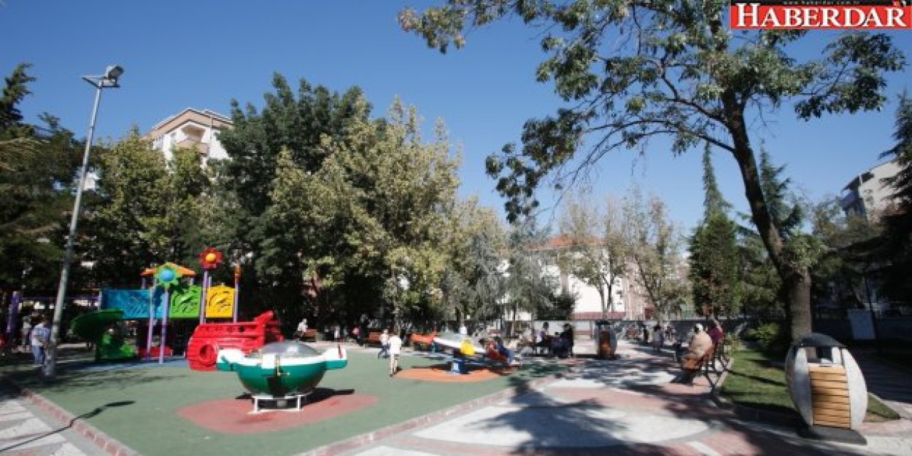 KÜÇÜKÇEKMECE’DE PARKLAR YENİLENİYOR