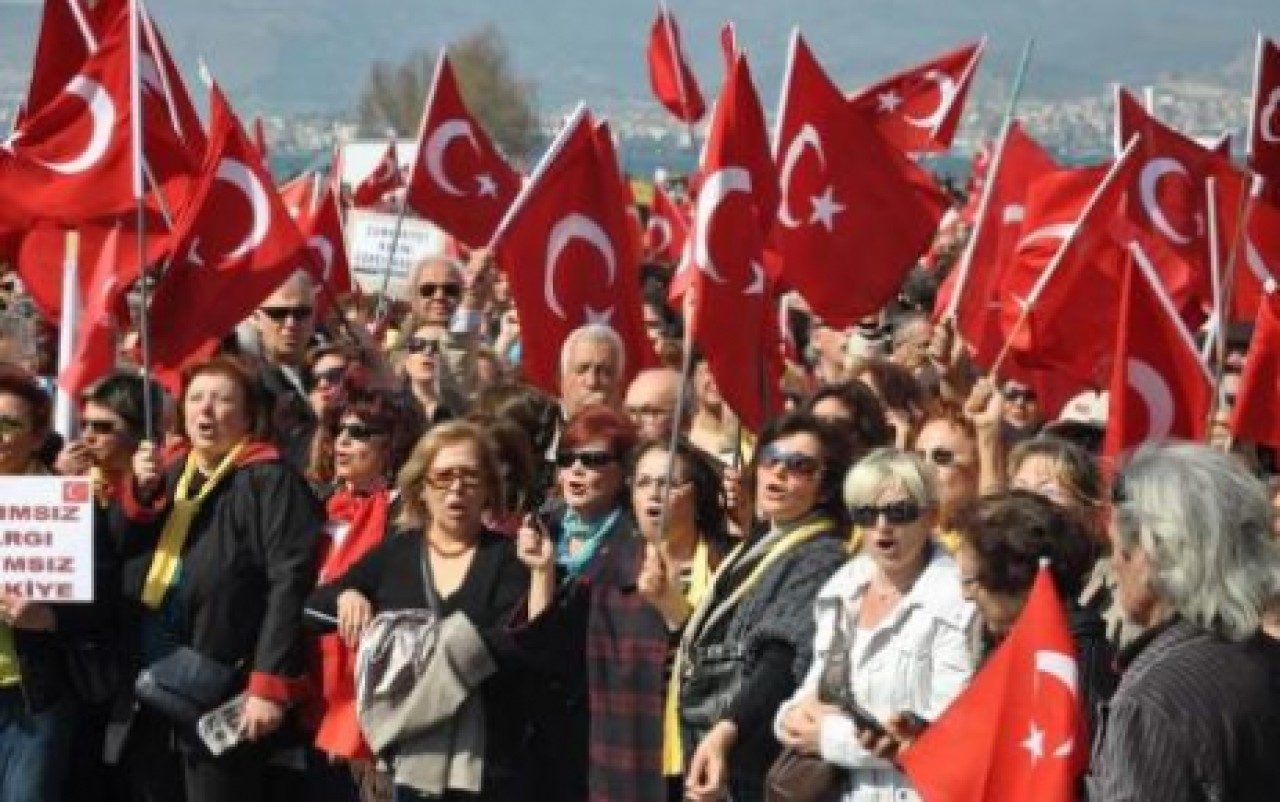 İzmir ayağa kalktı