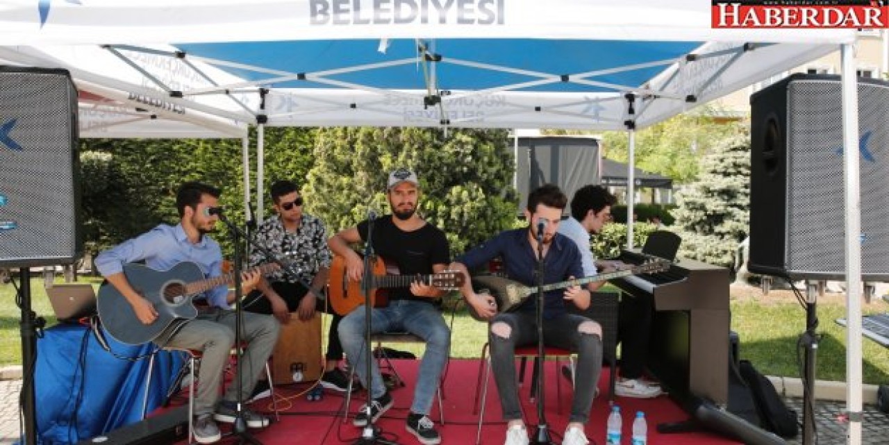 ÜNİVERSİTE GENÇLİK SPOR ŞENLİKLERİNE BÜYÜK İLGİ