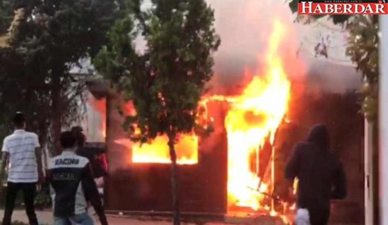 Beylikdüzünde Taksi Kulübesinde Korkutan Yangın