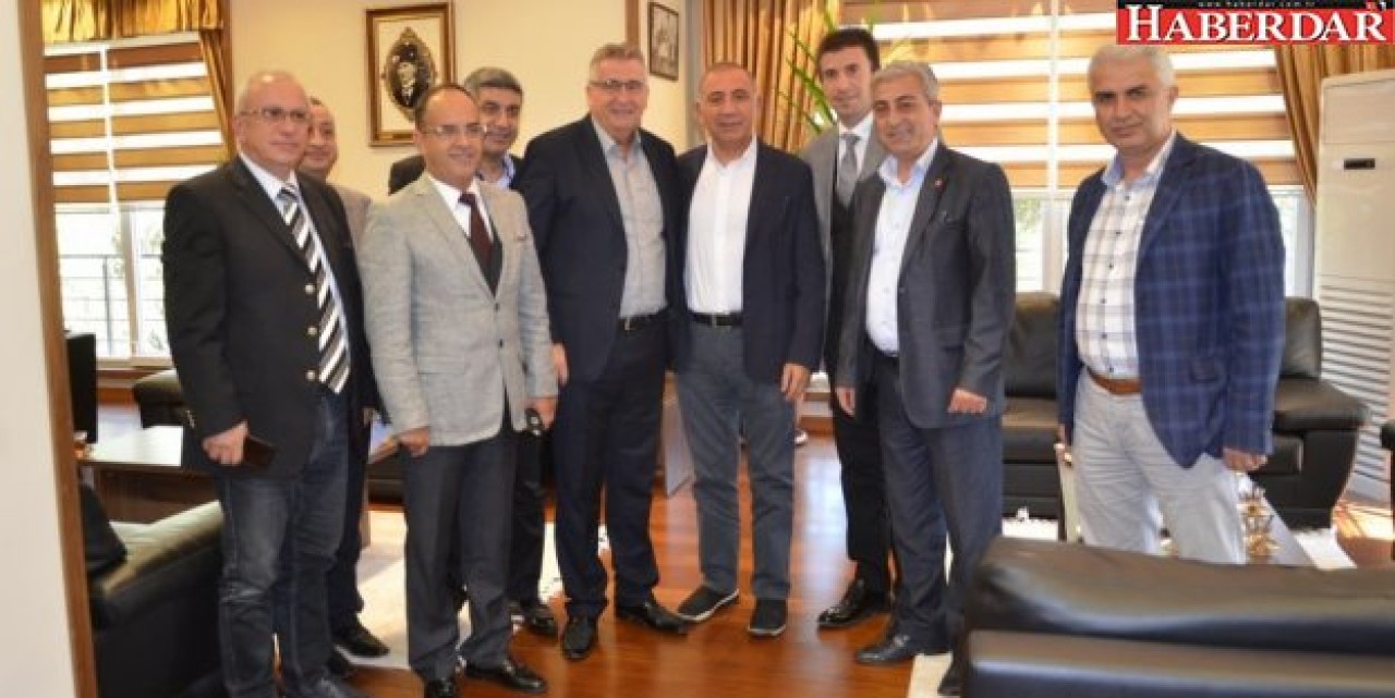 Milletvekili Gürsel Tekin Başkan Cem Kara’yı ziyaret etti