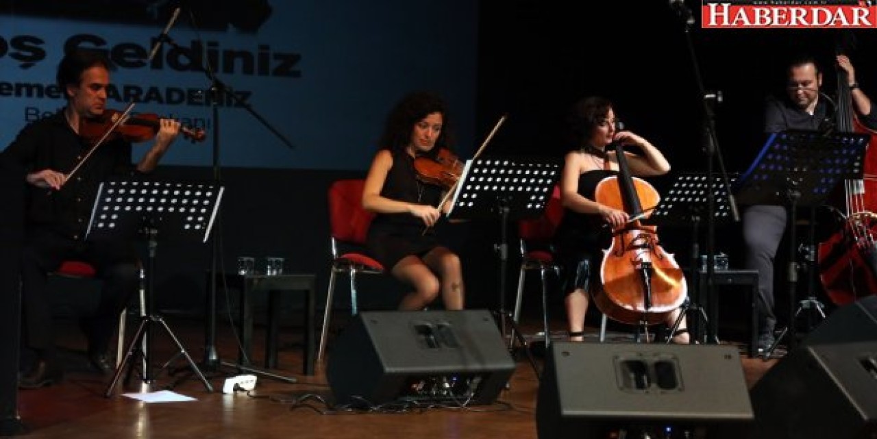 PİATANGO, İCRALARIYLA BÜYÜLEDİ