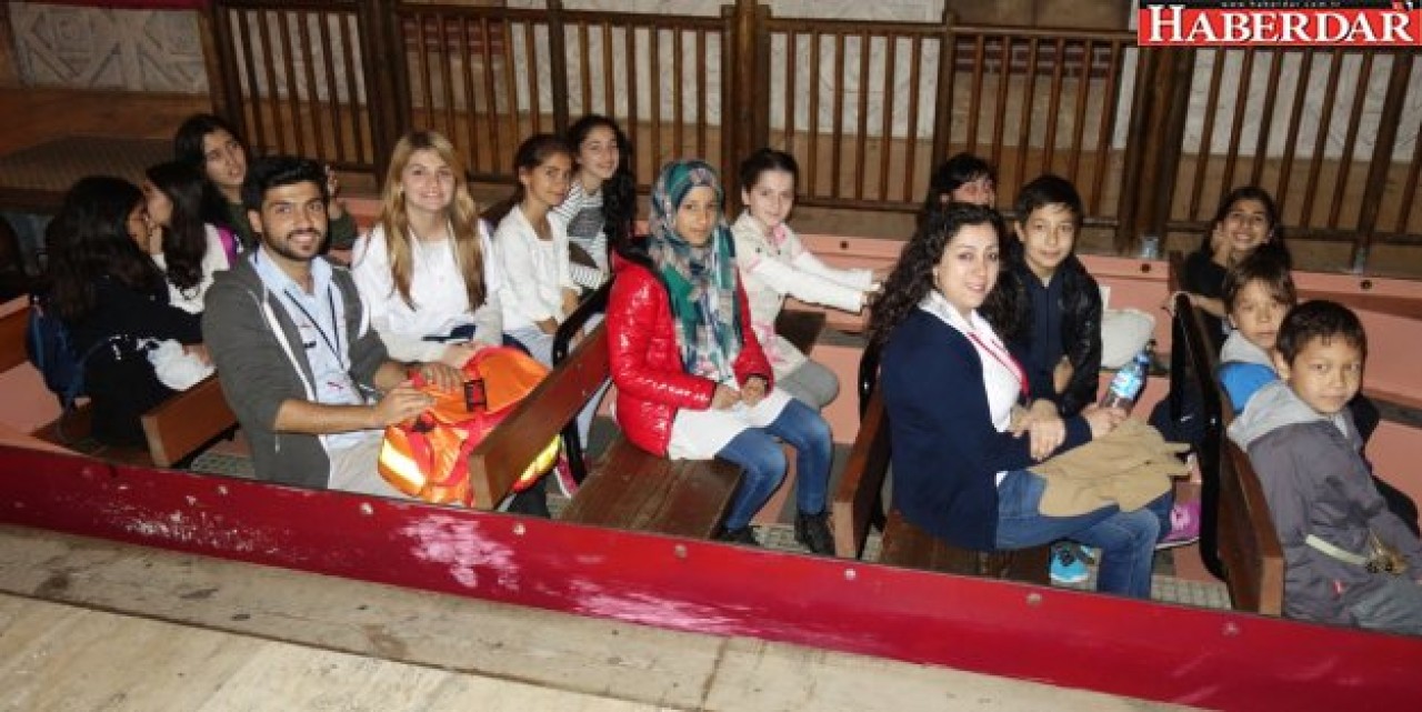 Suriyeli çocuklar gönüllerince eğlendi