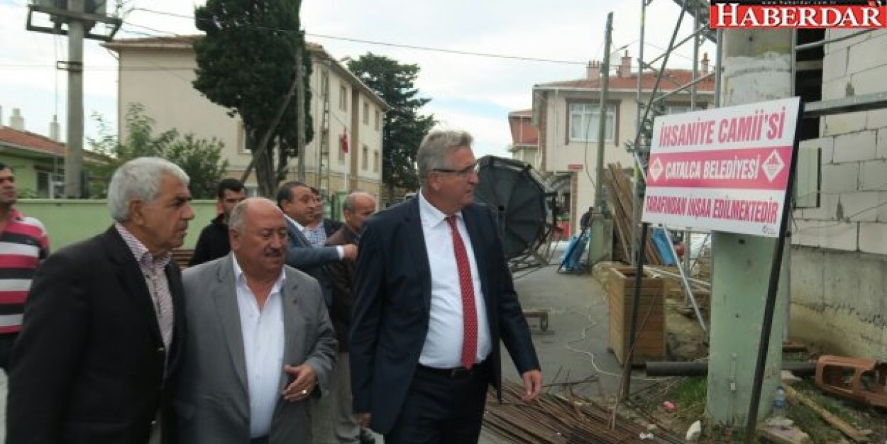 Başkan Cem Kara İhsaniye Camii’nde incelemelerde bulundu