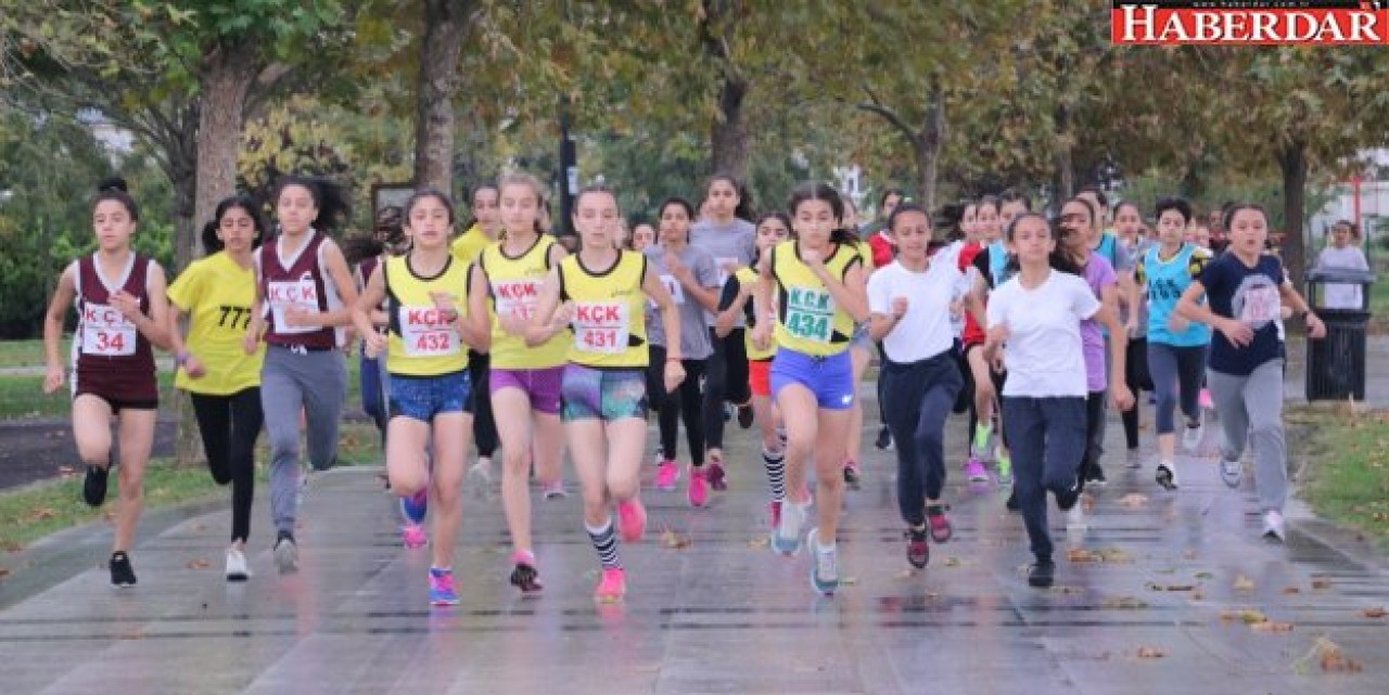 CUMHURİYET İÇİN KOŞTULAR