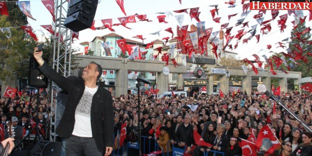 Bakırköyde Haluk Levent coşkusu