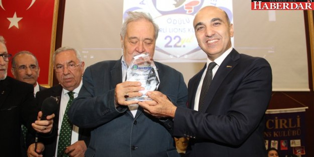 Ortaylıya &quot;Atatürkçü Düşünceye Hizmet Ödülü&quot;