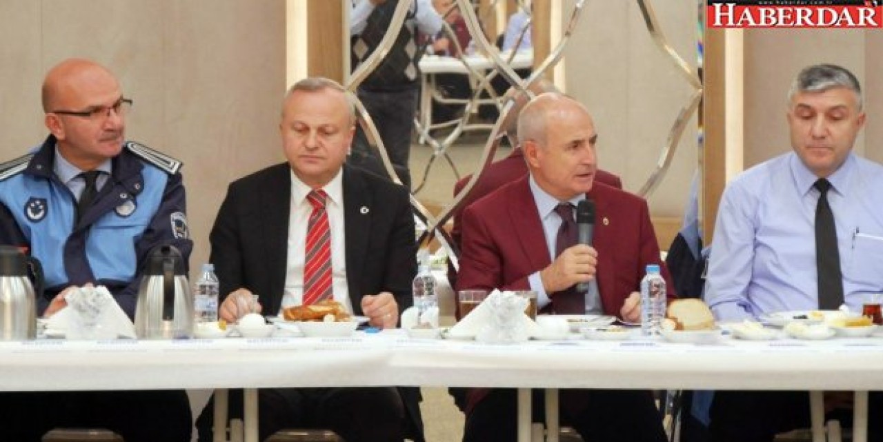 Akgün, zabıtayla kahvaltıda bir araya geldi