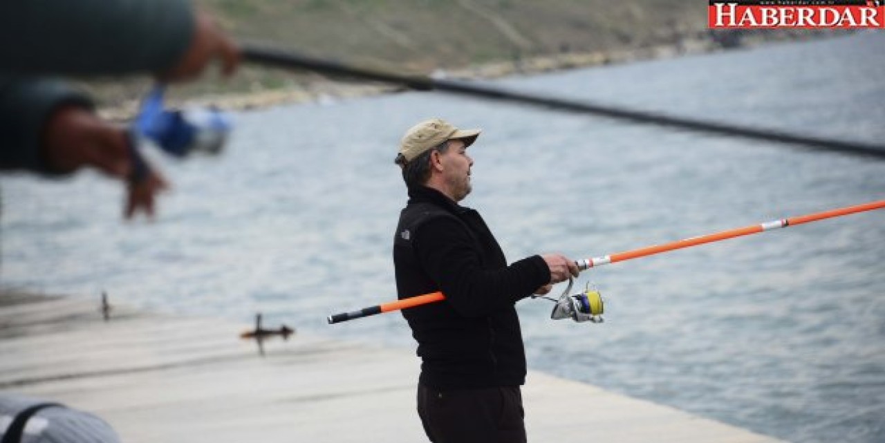 BEYLİKDÜZÜ’NDE BALIKLAR OLTAYA GELDİ