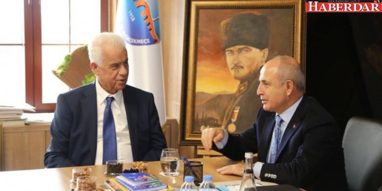 Eroğlu yeni belediye binasına tam not verdi