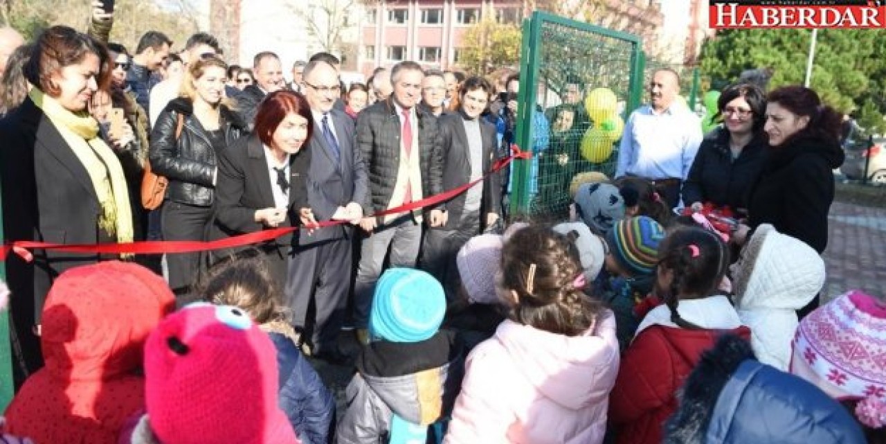 İstanbul Üniversitesi Çocuk Parkına Kavuştu