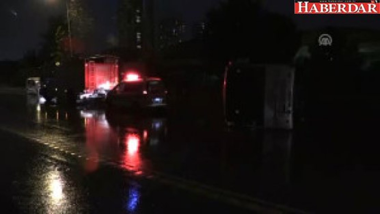 Küçükçekmecede Trafik Kazası: 3 Yaralı