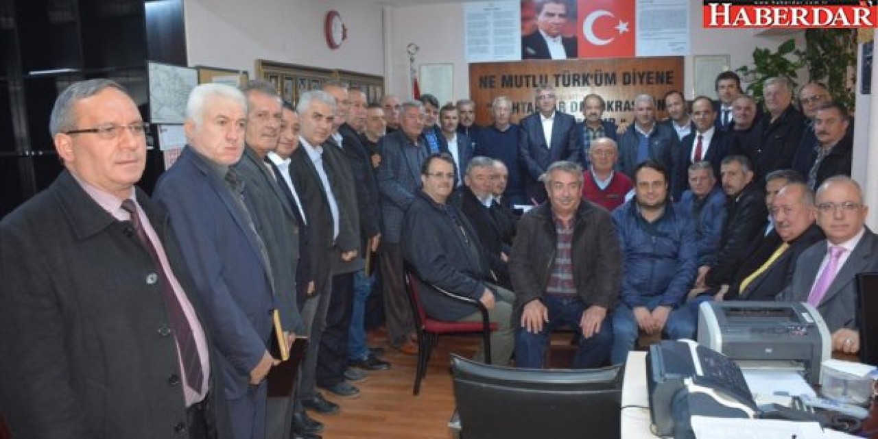 Başkan Cem Kara  Muhtarlara detaylı bilgi verdi
