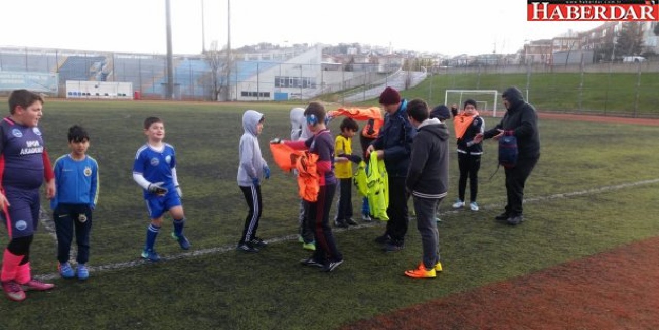 Büyükçekmeceli öğrenciler sömestr tatilinde de spor yapıyor