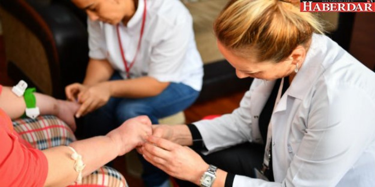 Beylikdüzünde evde bakım hizmetleri yüzlerce vatandaşa ulaşıyor